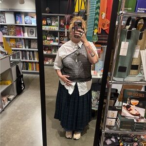 Meet your Posher, Annie